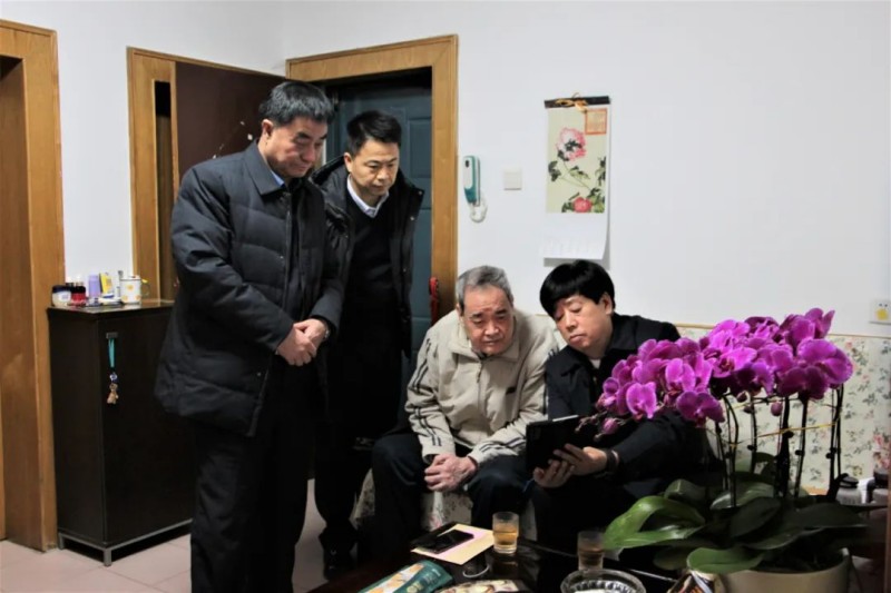 谢总2.jpg